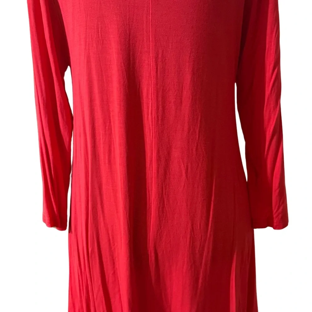 B BELAROI stylish red